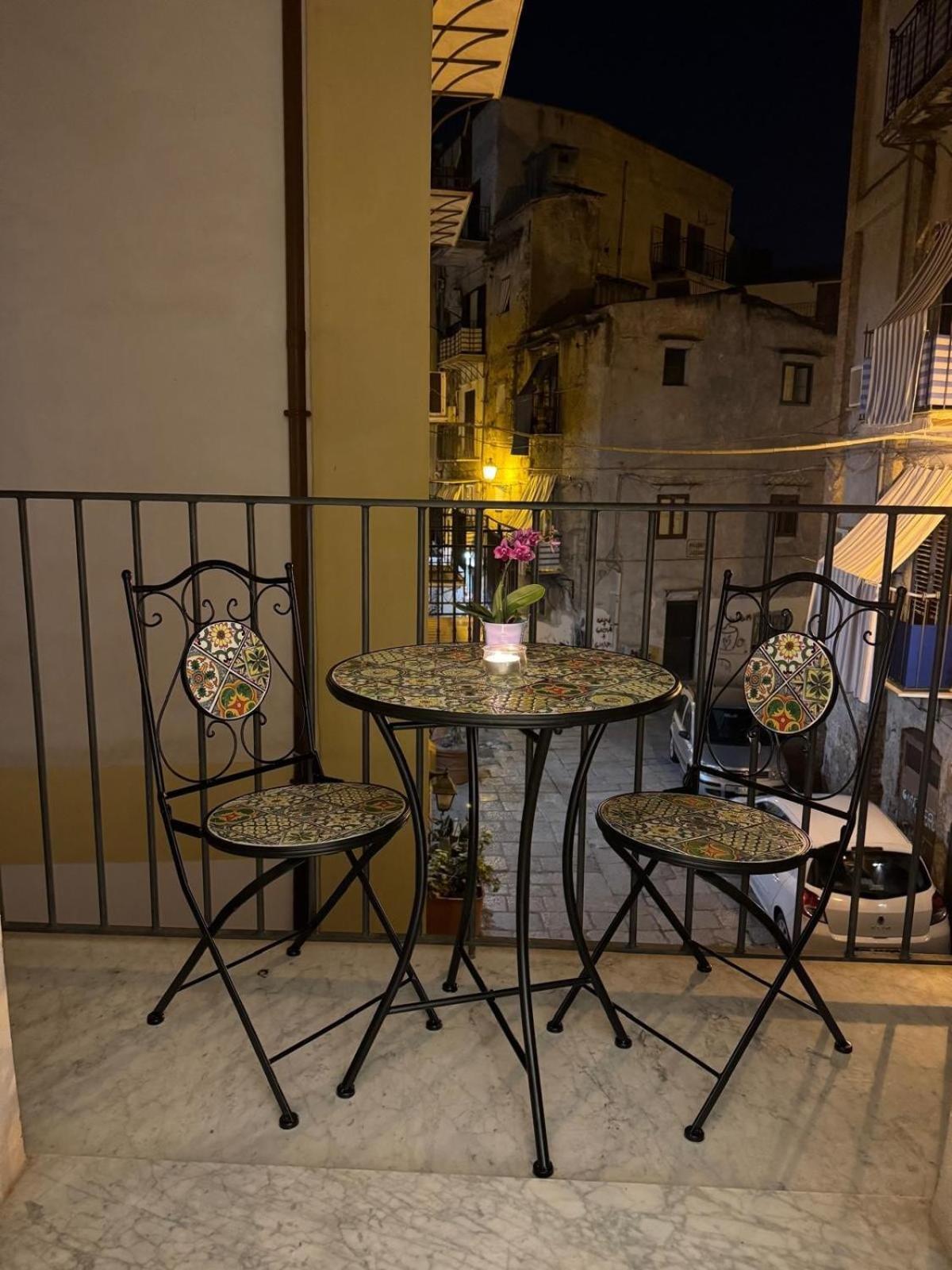 La Rosa Bianca Della Vucciria Villa Palermo Bagian luar foto