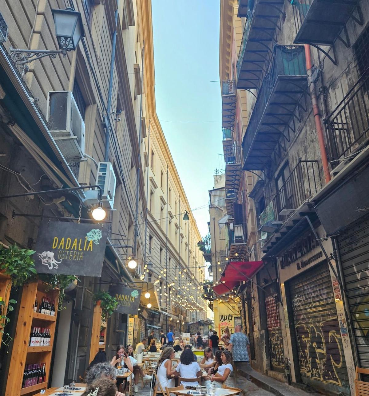 La Rosa Bianca Della Vucciria Villa Palermo Bagian luar foto